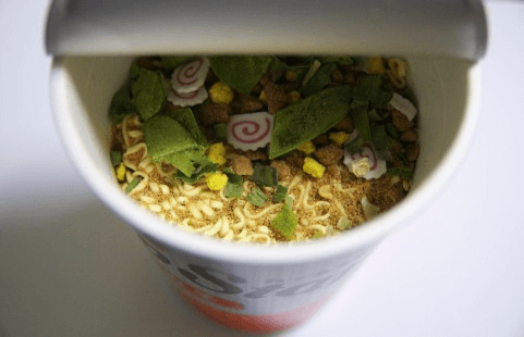 冬休み中の子供たちのランチはカップ麺！？